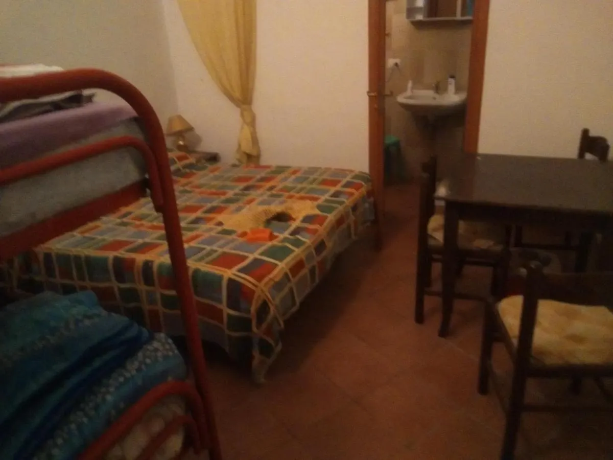 Room in Guest room - Cozy Large Room For five people Taormina Włochy